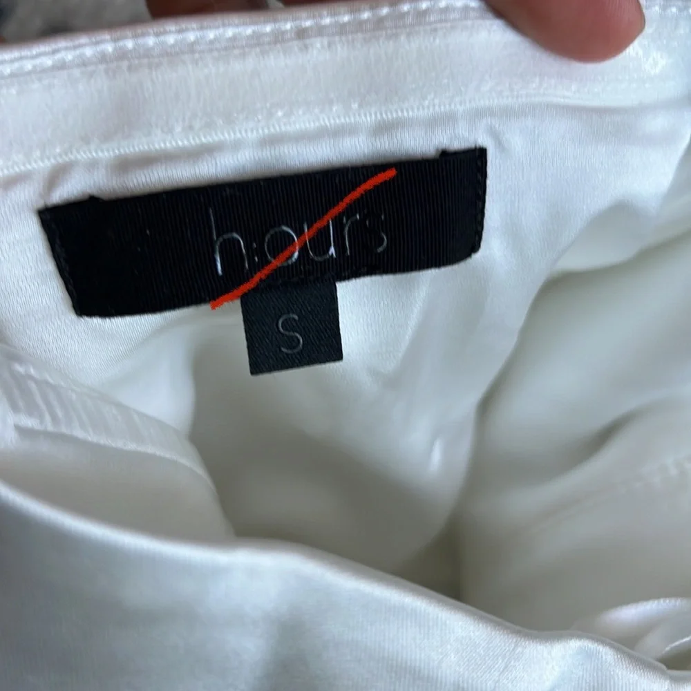 h:ours Tabitha Bodysuit in White small - Picture 10 of 10